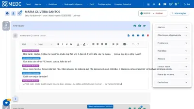 Tela de atendimento do MEDC com a transcrição da consulta no editor: cada fala identificada como do médico ou da paciente, e a última ainda sendo escrita